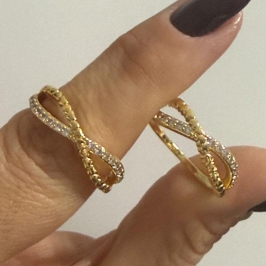 Anel Fileiras Mini Corações e Zircônias