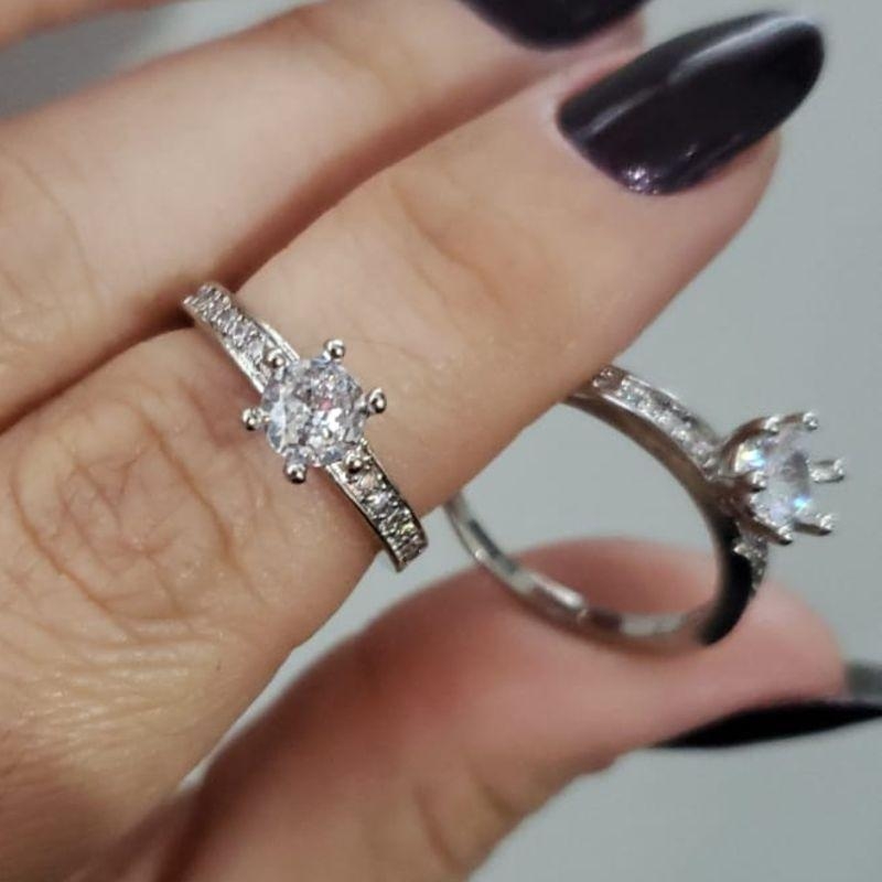 Anel Solitário com Zircônias