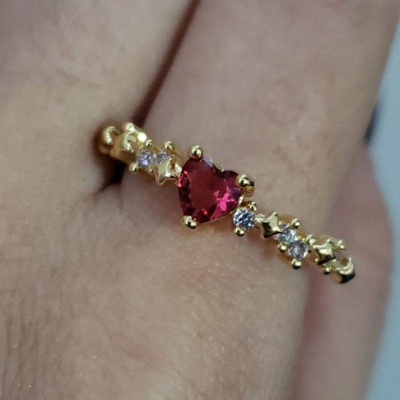 Anel Solitário Coração com Zircônias