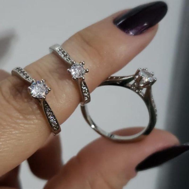 Anel Solitário e Zircônias