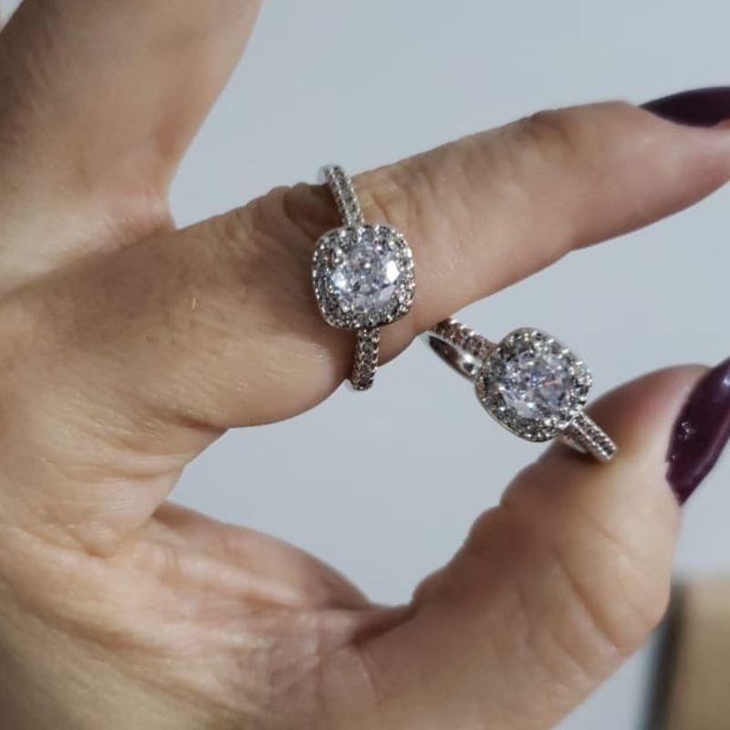 Anel Solitário Quadrado e Zircônias