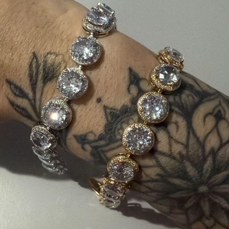 Pulseira Ponto de Luz Aros Cravejados Fecho Jóia