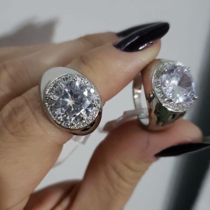 Anel Grande Solitário e Zircônias