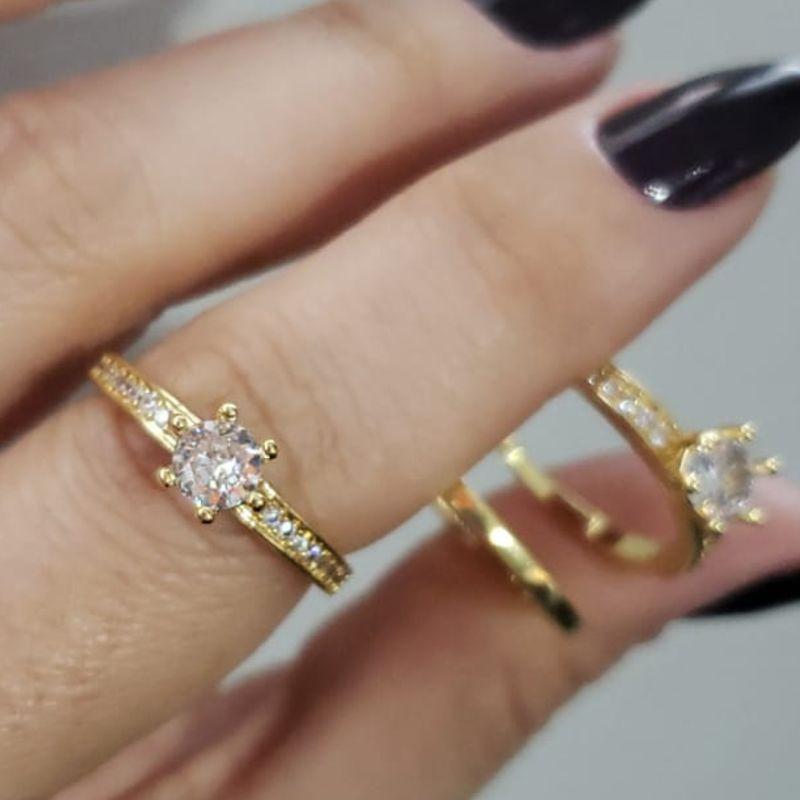 Anel Solitário com Zircônias