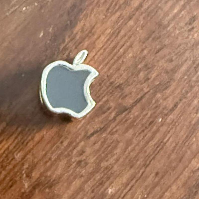 Berloque Apple Centro Resinado