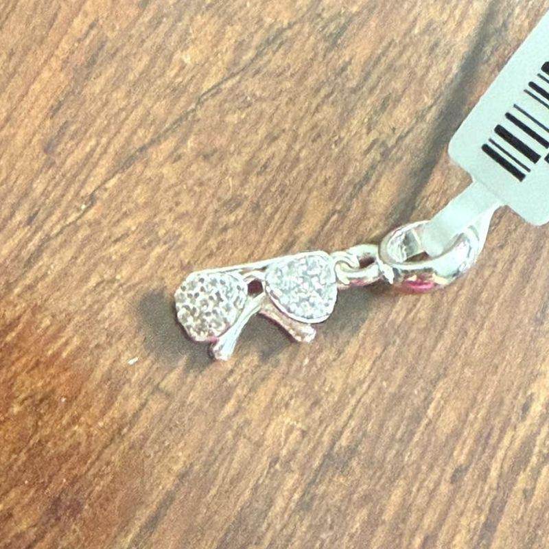 Berloque Óculos de Sol Cravejado